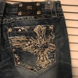 Signature slim boot. Miss Me jeans.